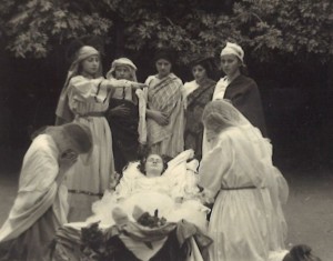 Une pièce de Théâtre jouée par les élèves en 1940